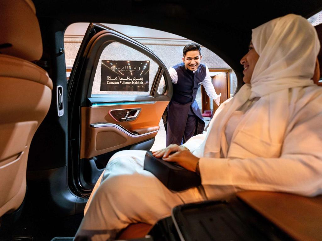Chauffeur Nottingham – Experience Luxury Travel Like Never Before